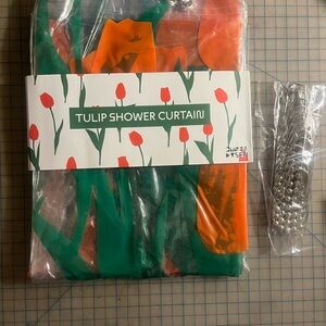 Dusen Dusen Tulip Shower Curtain